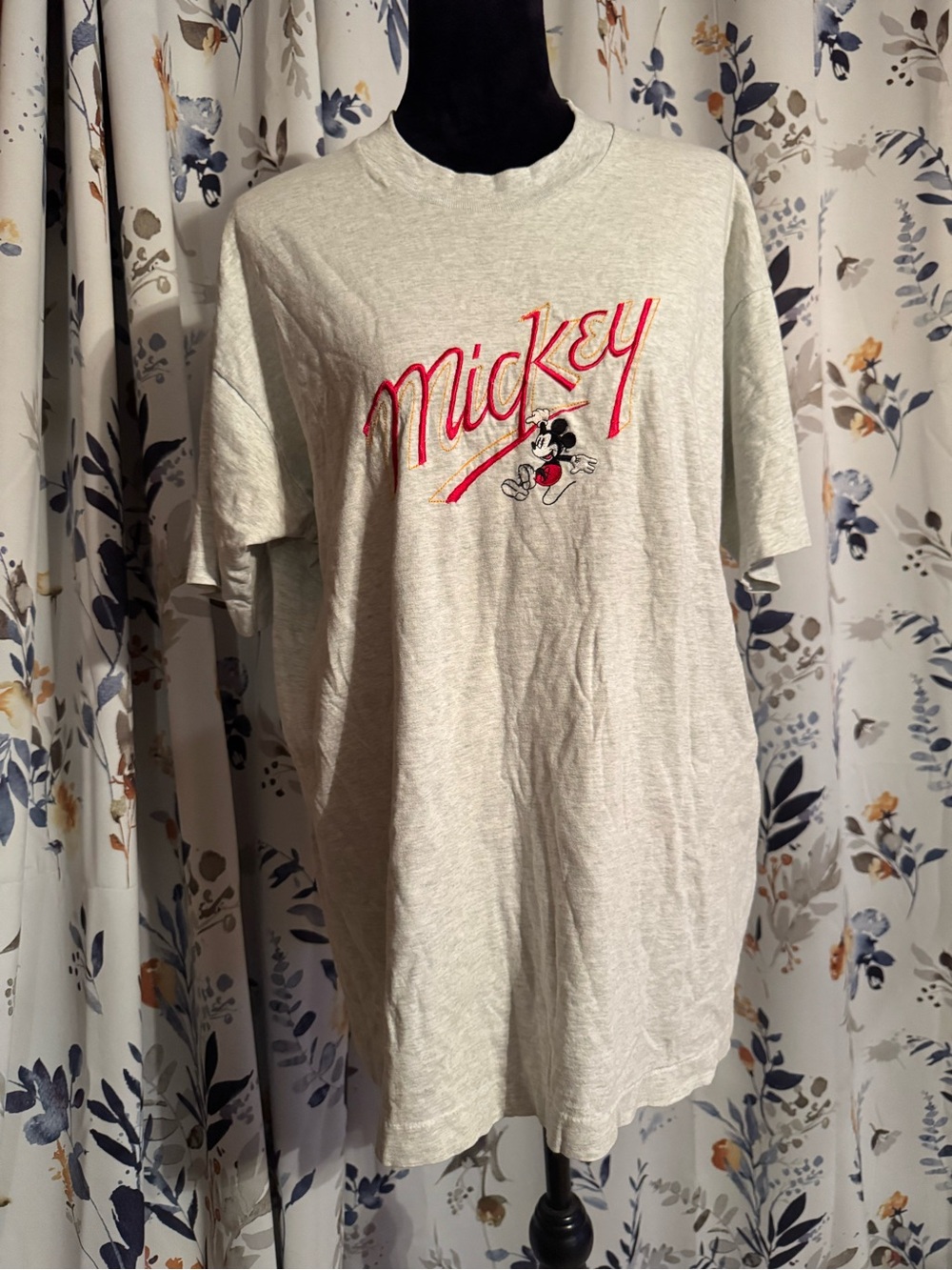 Vintage Embroidered Mickey Crewneck T‑Shirt - Light Gray Size M B17